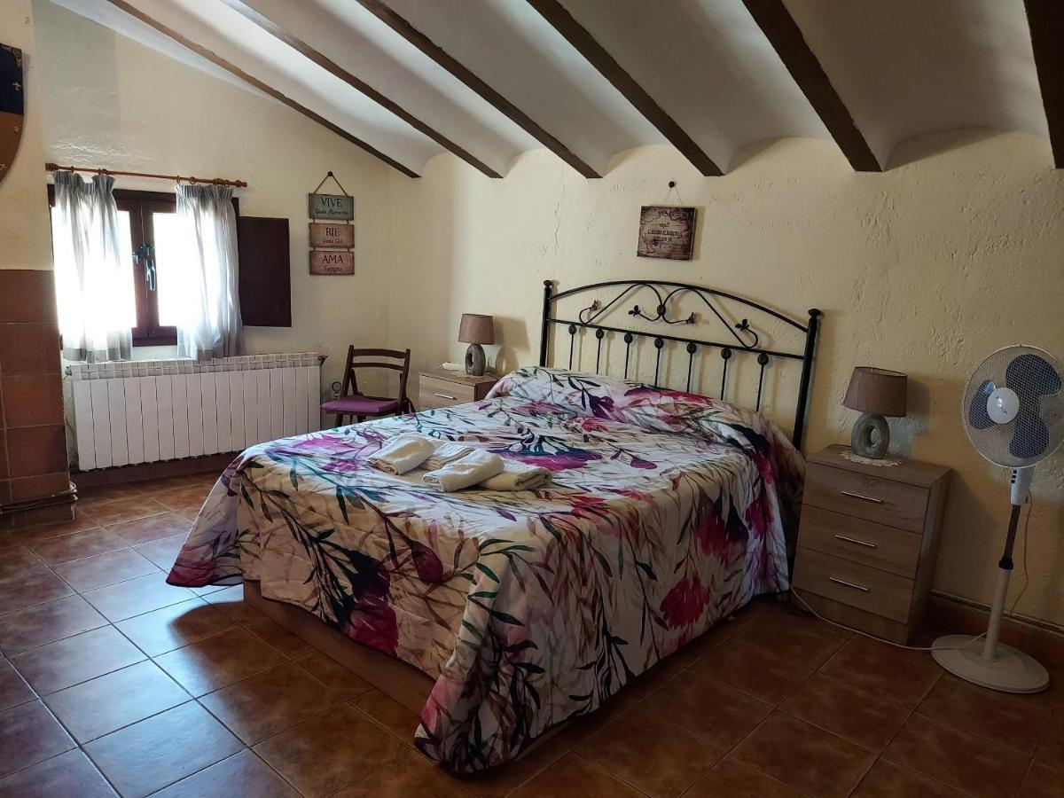 Villa Casa del Águila Dorada Riopar Viejo Exterior foto